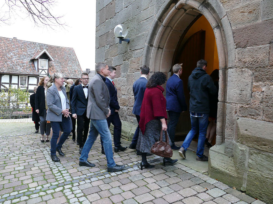 Firmung 2017 in Naumburg (Foto: Karl-Franz Thiede)